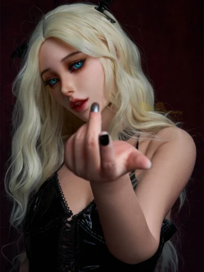 Belle Delphine Sexpuppe Real Dolls