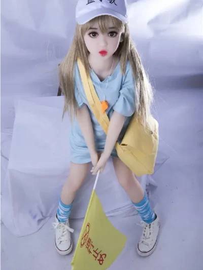 Asiatische Mini Sexpuppe mit festem Po