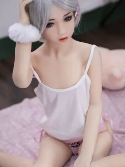 100cm Sexpuppen mit flacher Brust