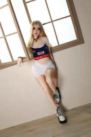 Große Blonde Sportliche Uniform Sexpuppen