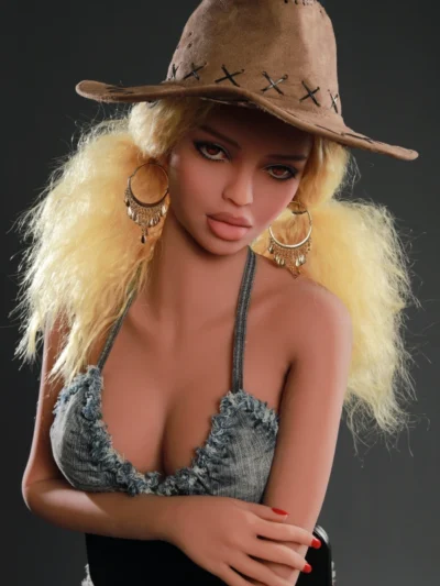 Blonde Gel Brust Latina Sexpuppen