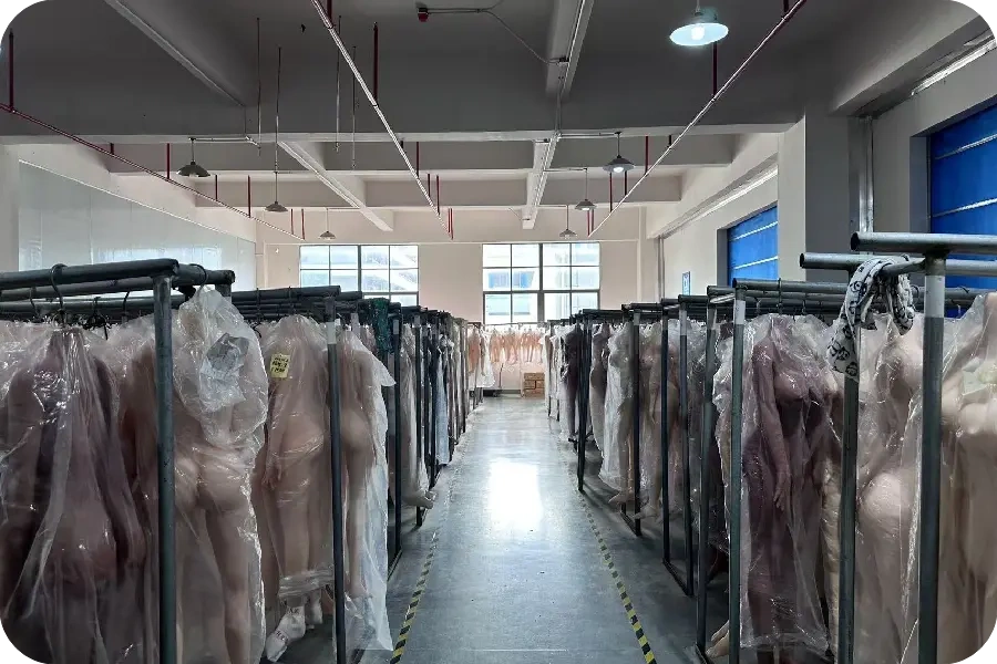 Sexpuppen Fabrikfotos