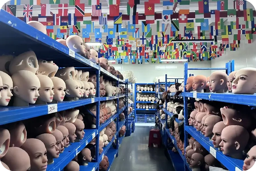 Sexpuppen Fabrikfotos