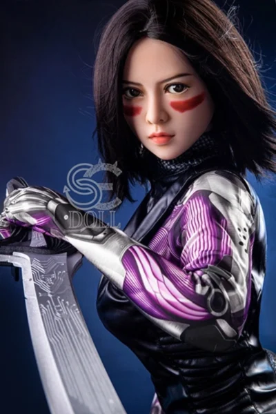 cyberpunk battle angel inspirierte sexpuppe frontansicht