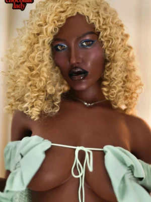 Vorderansicht der 159cm schwarzen Silikon Sexpuppe Fade mit blonden Locken.