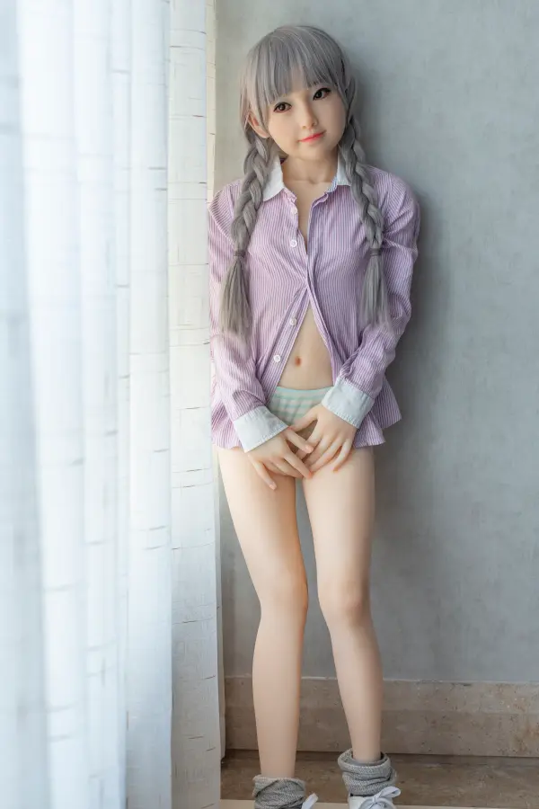 Ava – 143cm im asiatischen Stil Sexpuppe mit A-Körbchen Ava – 143cm im asiatischen Stil Sexpuppe mit A-Körbchen